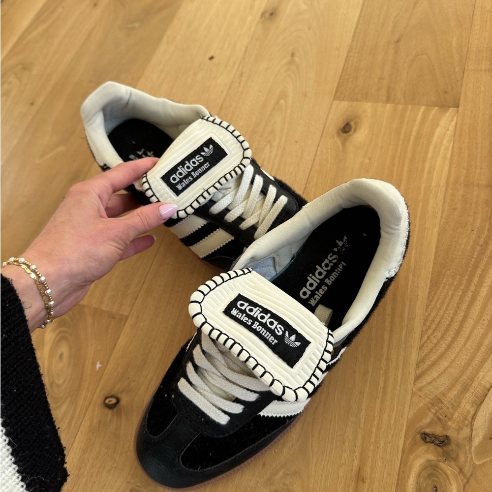Adidas OG x Wales Black Cream White - Picture 8 of 8